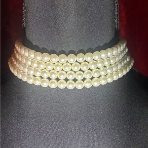 Elegant Pearl Necklace